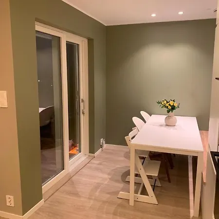 Feriehus Duplex Near Airport *