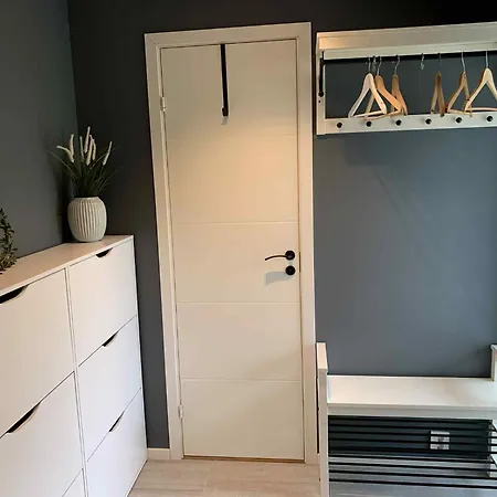 Feriehus Duplex Near Airport