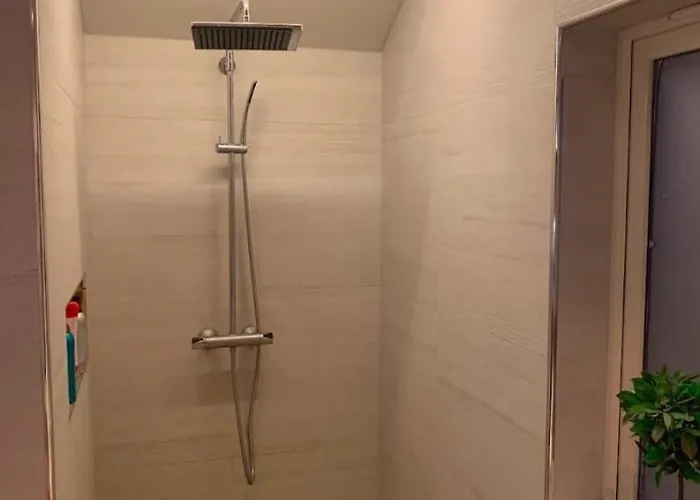 Semesterbostad Duplex Near Airport *
