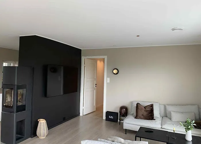 Duplex Near Airport Feriehus