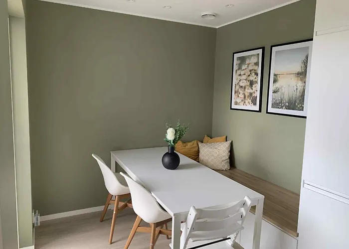 Duplex Near Airport Feriehus *