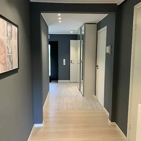 Duplex Near Airport ברגן